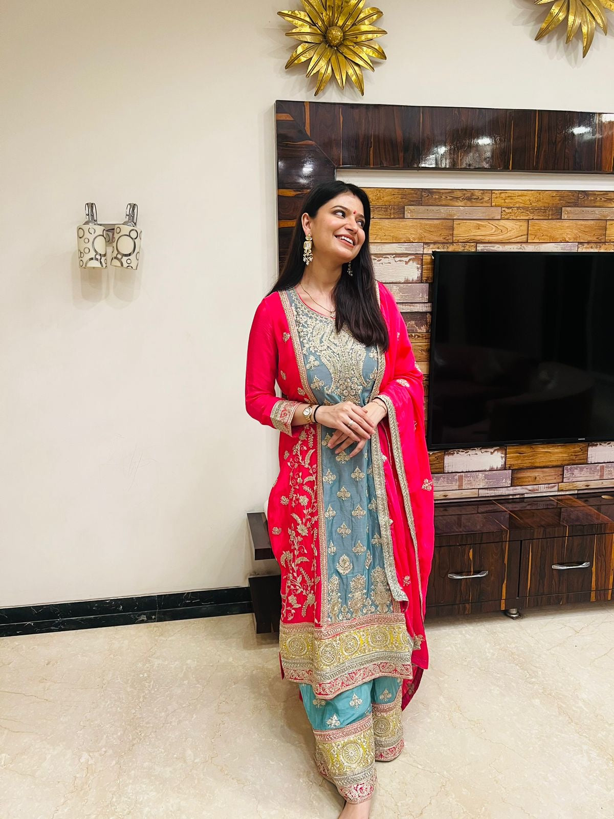 Sohna Pink blue suit set