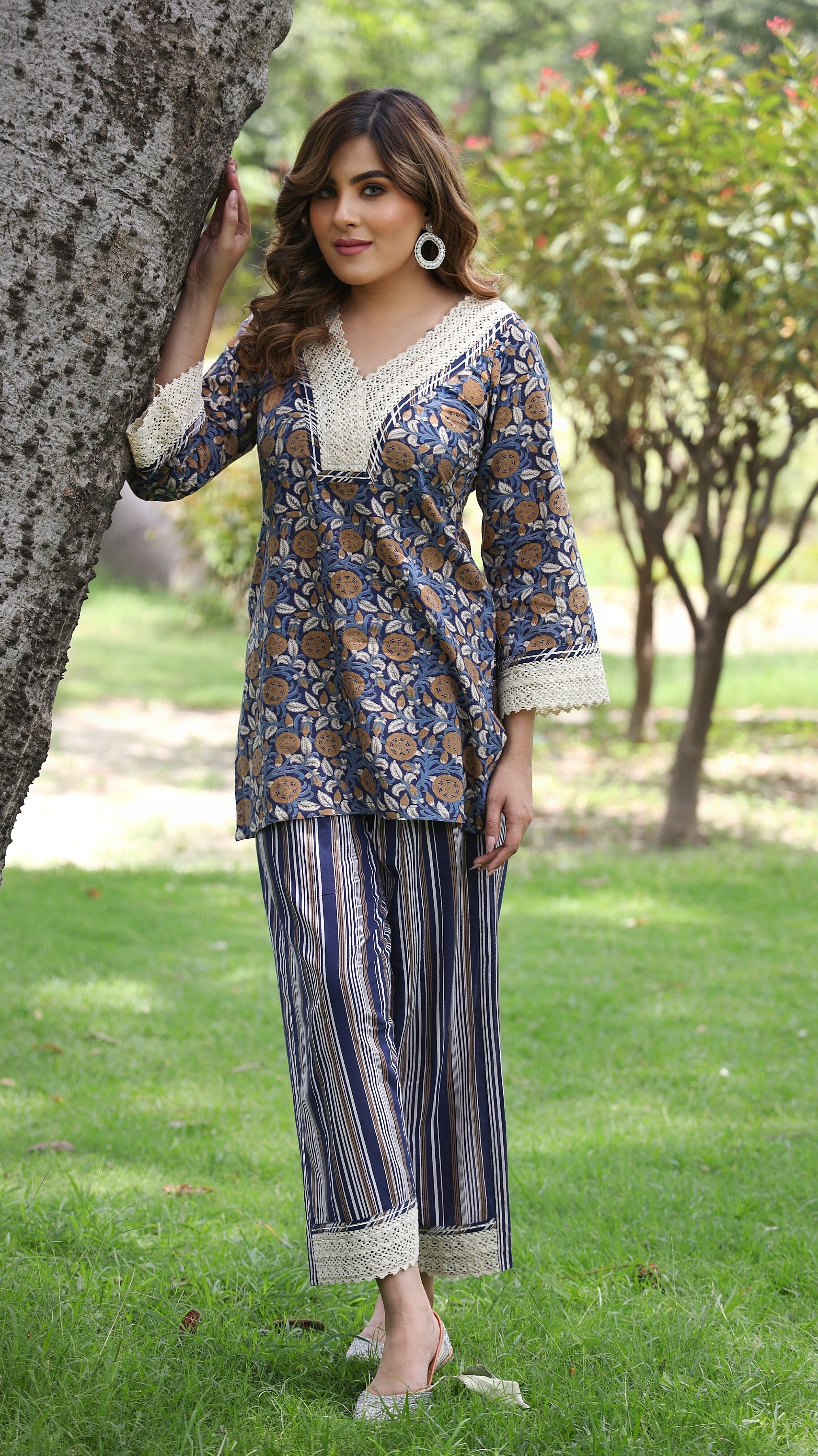 Vamini - Adaara Floral Navy Blue Kurta Coord Set with Crochet Detailing