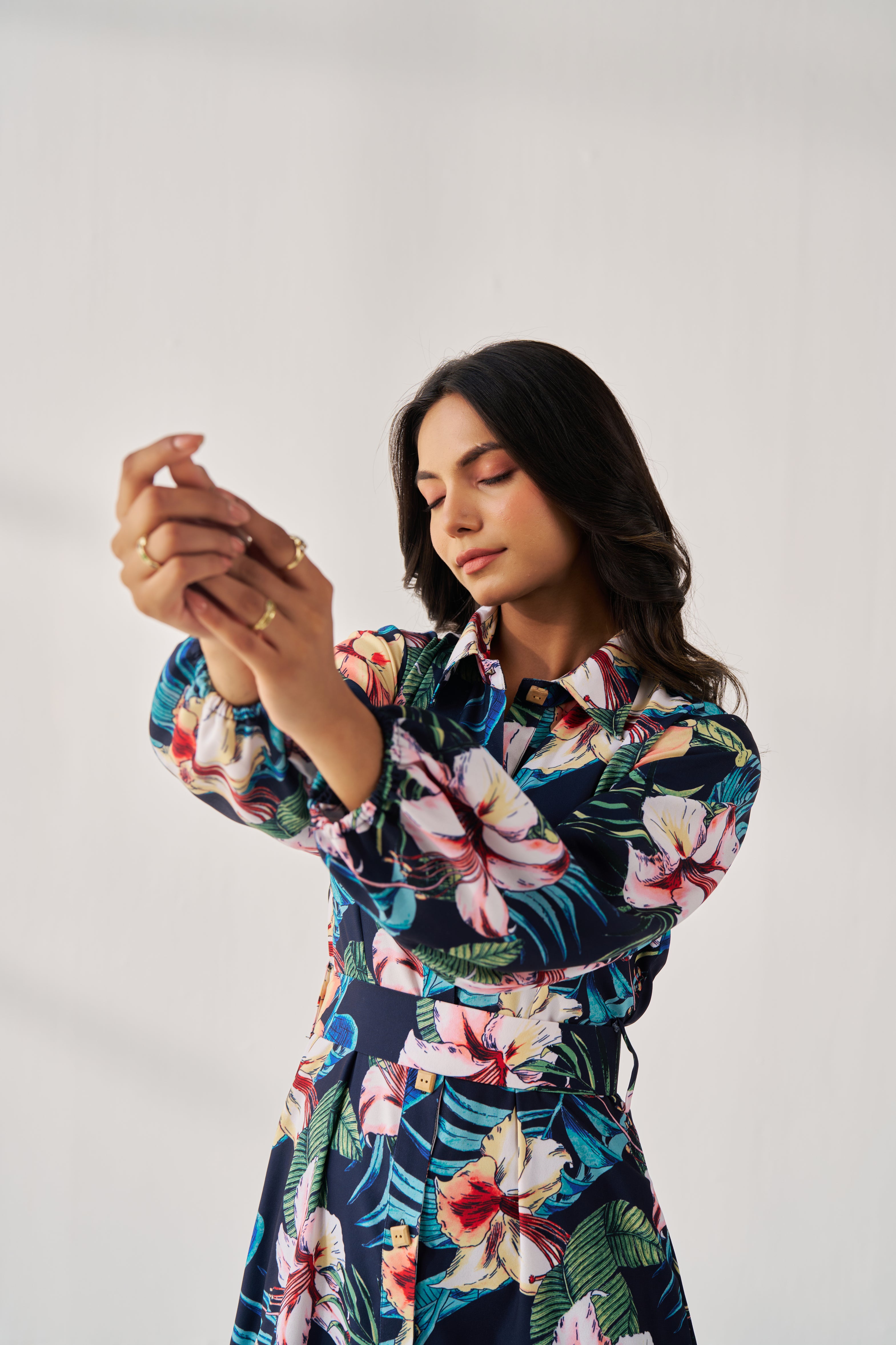 BLUE LILY-TROPICAL PRINT BLUE MAXI DRESS