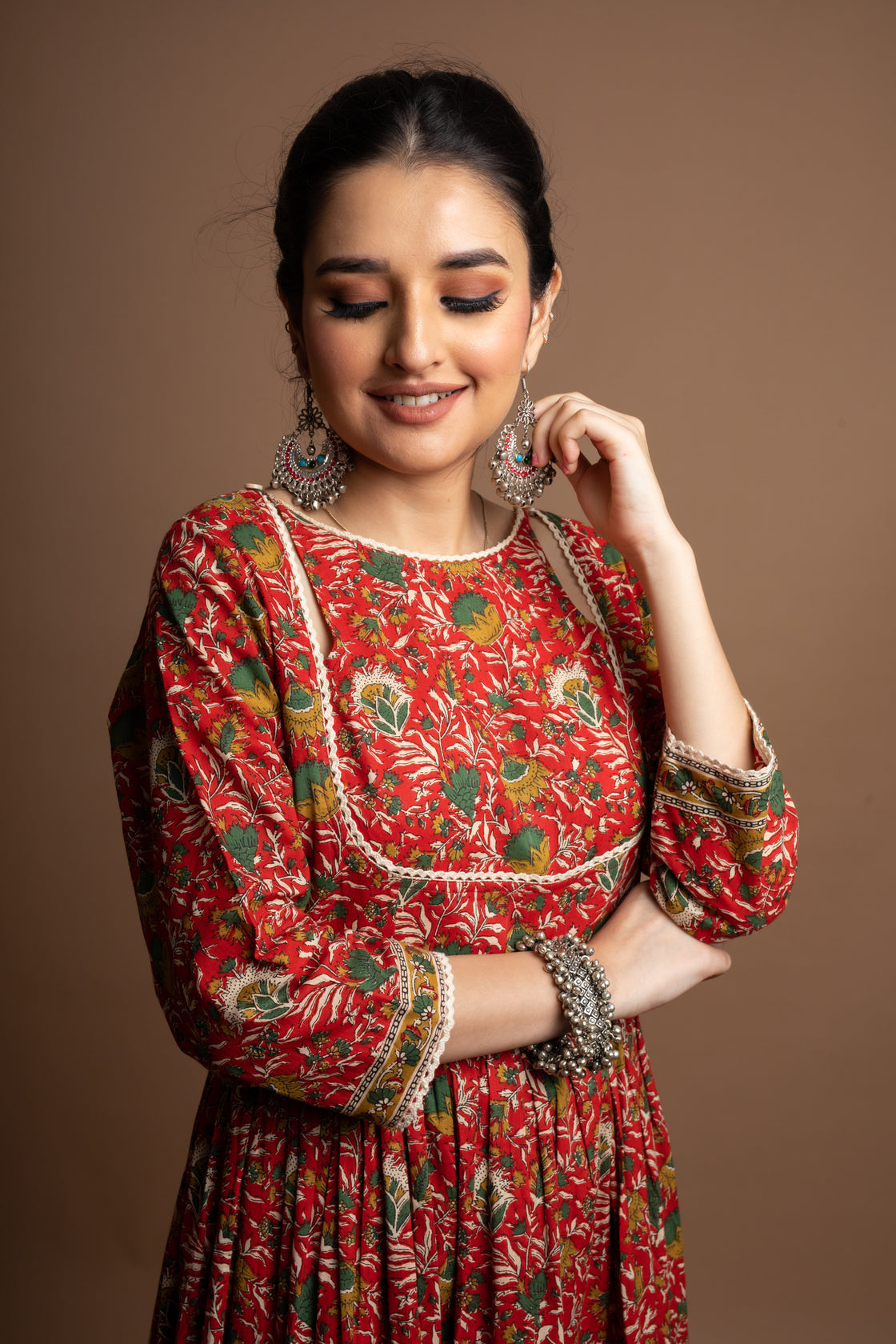 Netra- Adaara Red Floral Print Suit Set with crochet detail and Organza Dupatta - Adaara