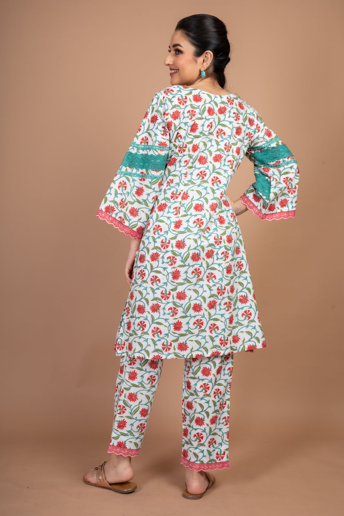 Nitya - Adaara white and coral blue Floral Printed Co-ord Set - Adaara