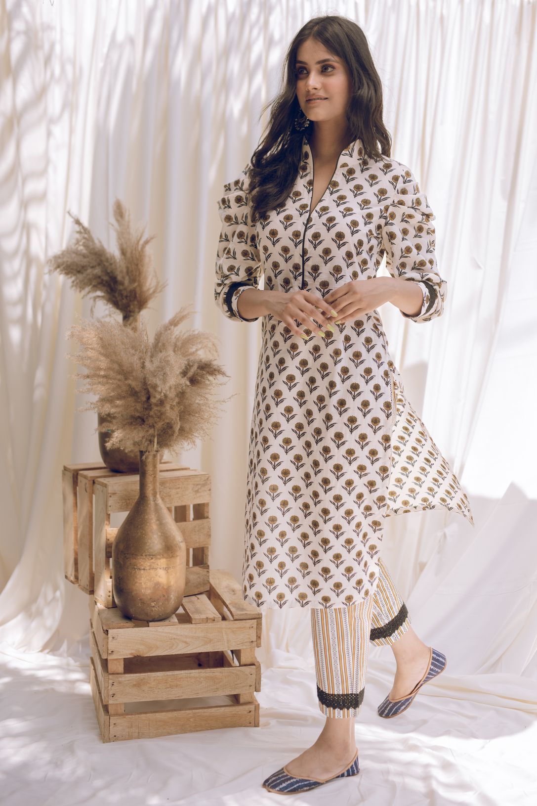 Talia- Adaara Power Shoulder Floral Printed Kurta Set - Adaara