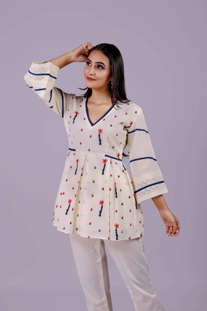 Adaara Off White Floral Tunic With Blue Motif - Adaara